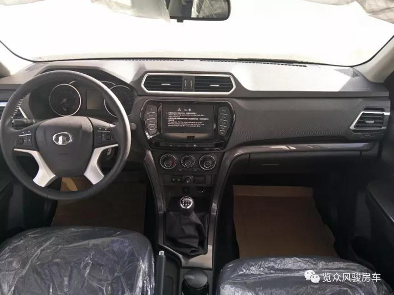 外觀大氣，空間十足的房車