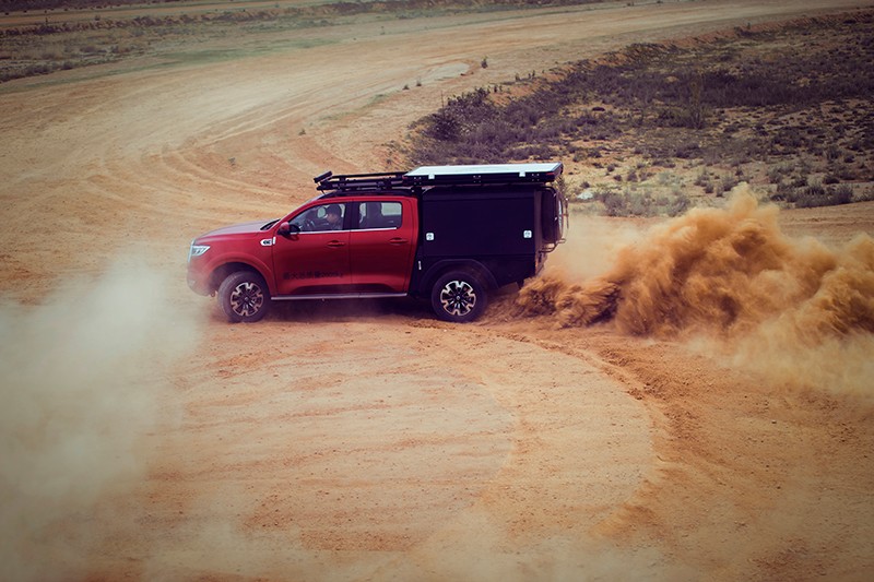 一款多用途的車(chē)——二炮 一款多用途的車(chē)——二炮