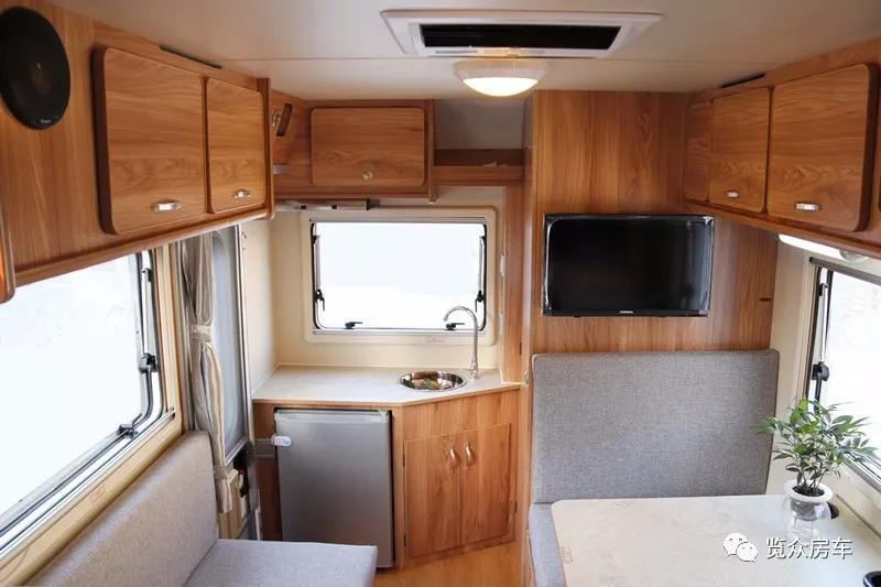 房車還就要選汽油、四驅(qū)、兩米大床