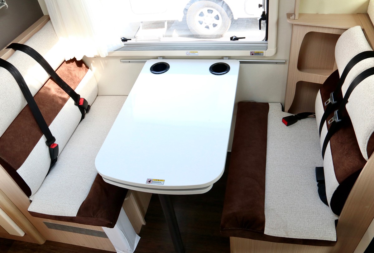 深度房車自駕，還是要選這樣的房車