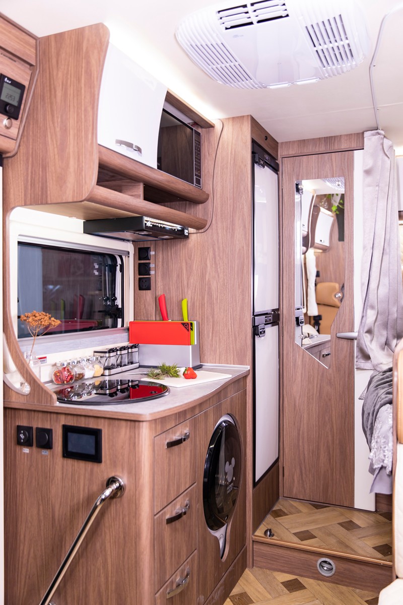 2021年選房車，自動檔、大空間、國六