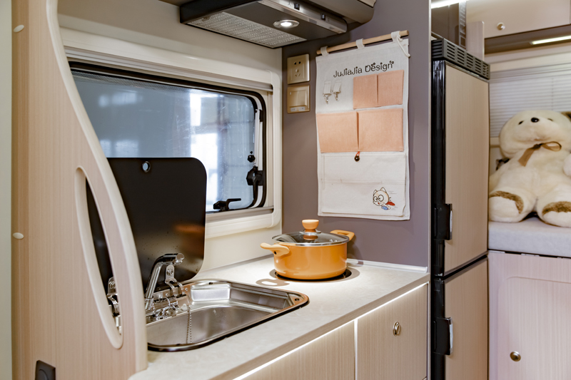 選這輛房車(chē)，只為更多山花爛漫