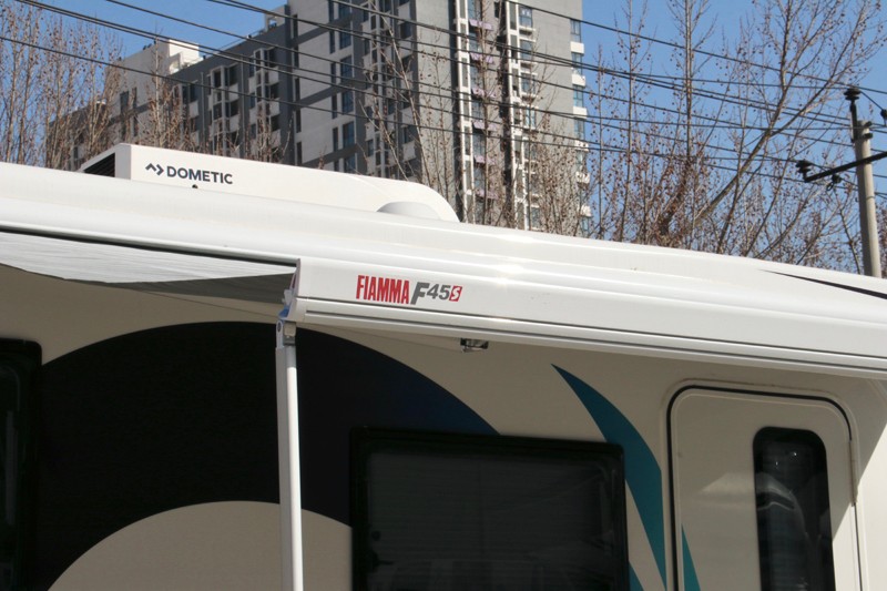 柴油四驅(qū)房車還是覽眾C7 柴油四驅(qū)房車還是覽眾C7