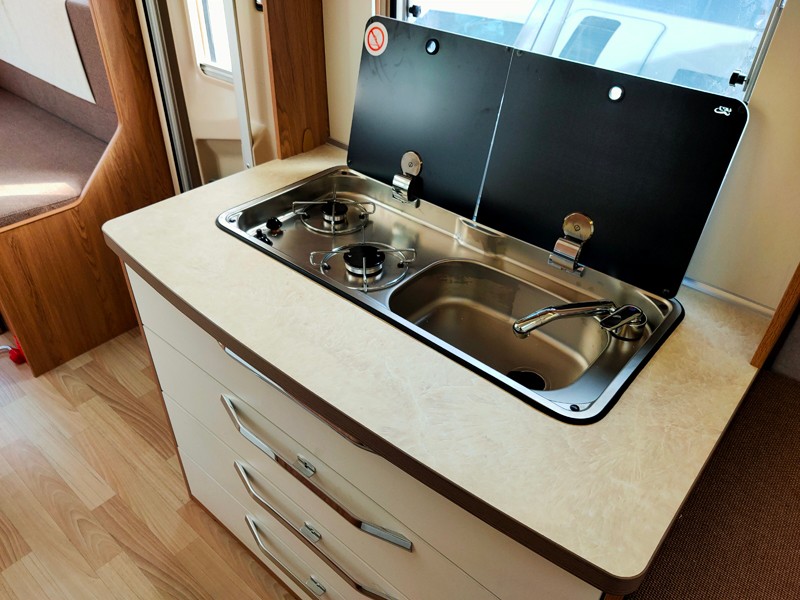 新品上市，這款拖掛房車值得選擇