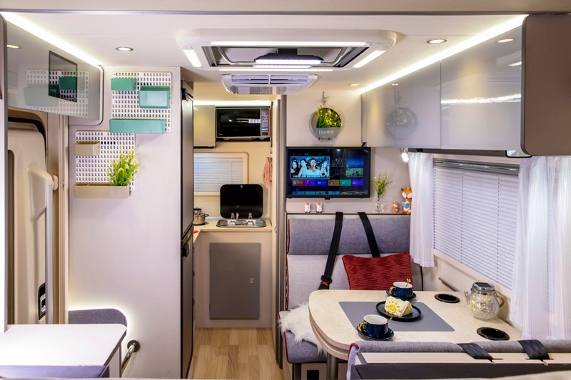 8AT、四驅(qū)、動力好的自由炮房車來啦