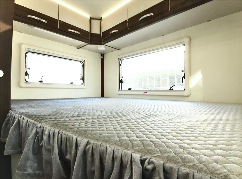 自由炮領銜，引爆成都房車展