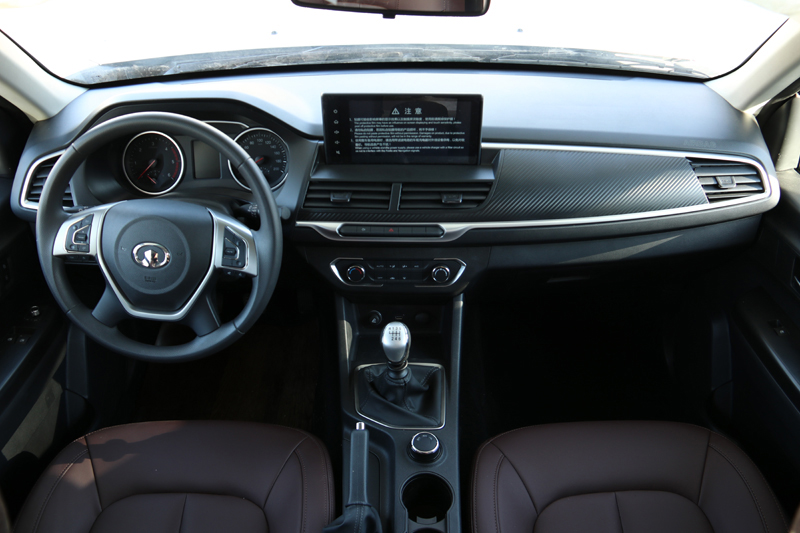 夏季，房車減少“高溫病”，這么做