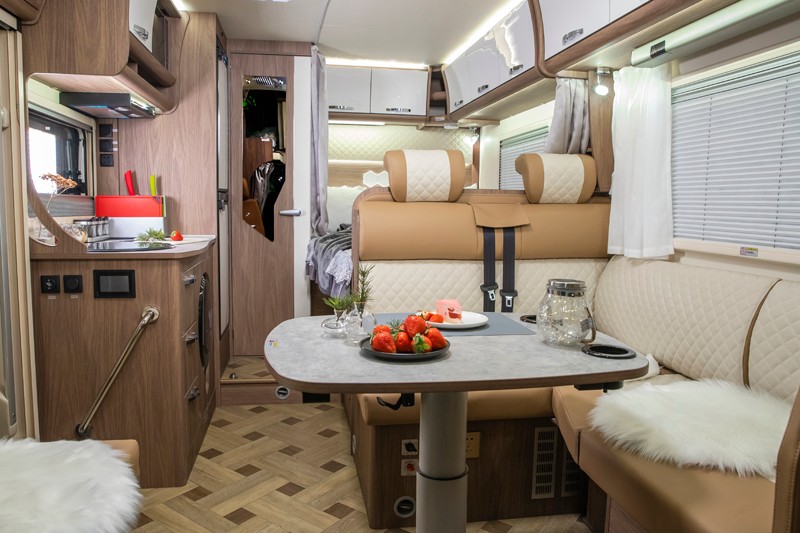 大空間，房車玩的才舒服