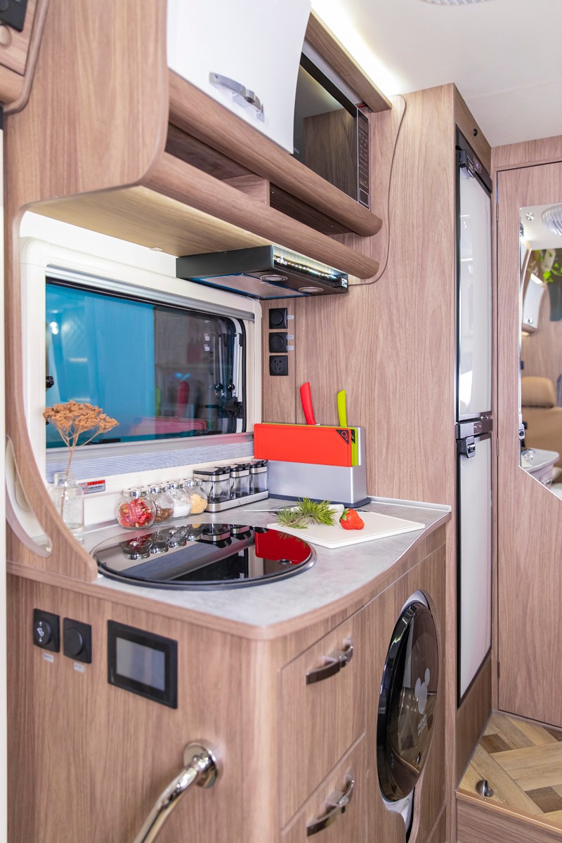 品質(zhì)、安全、舒適、空間，這款房車沒得挑