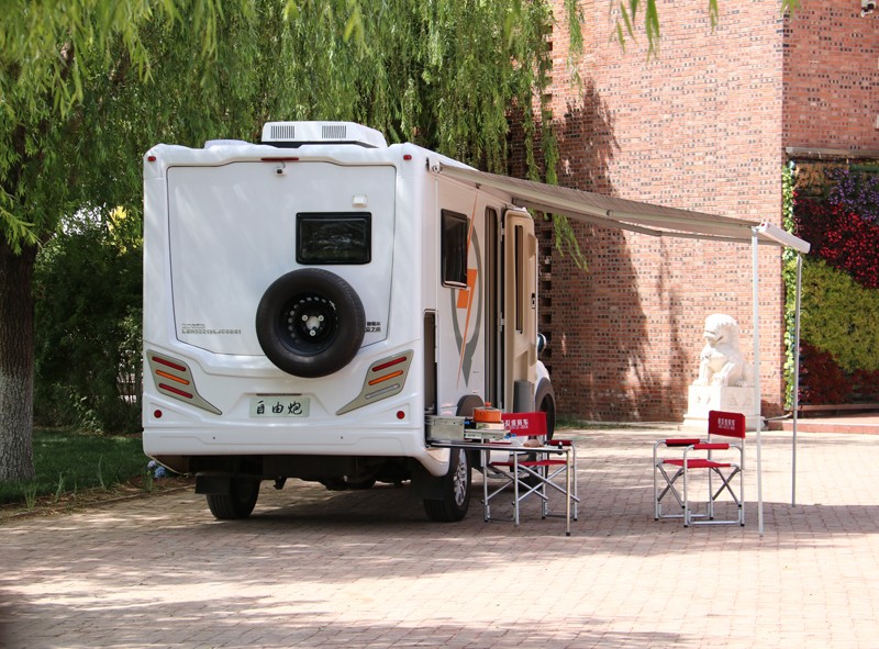 不只有空間，這臺(tái)房車還有哪里？