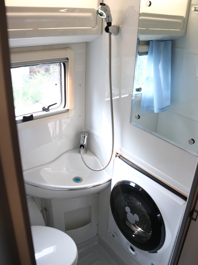 舉國歡慶，房車出行您一定要注意