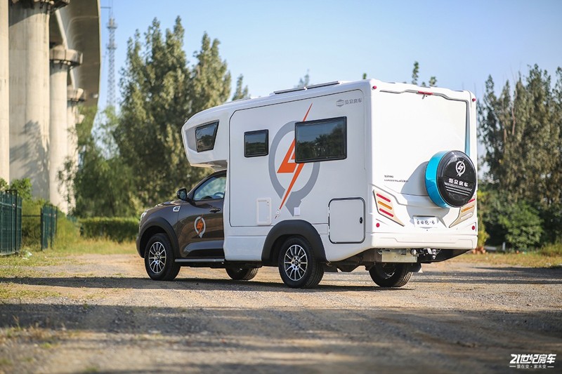 打響第二炮！搶先實拍體驗覽眾自由炮-B皮卡四驅(qū)房車