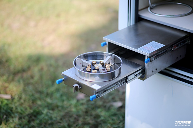 打響第二炮！搶先實拍體驗覽眾自由炮-B皮卡四驅(qū)房車