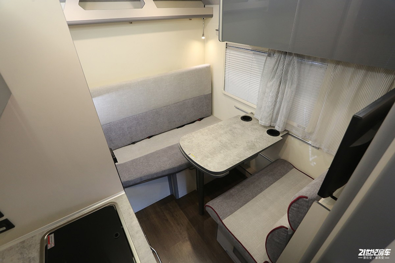 打響第二炮！搶先實拍體驗覽眾自由炮-B皮卡四驅(qū)房車