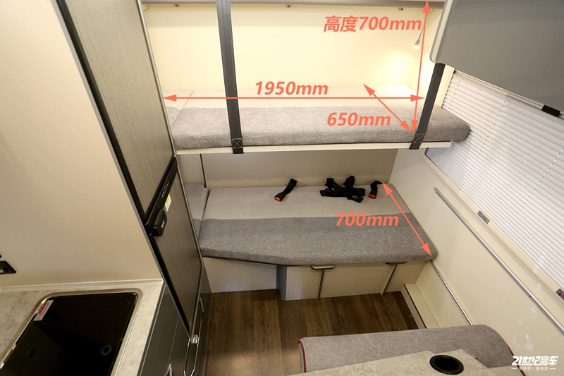 到底因?yàn)槭裁?？讓他們盲訂自由炮B