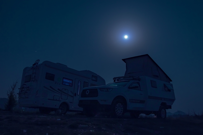 房車生活記 上 月半小夜曲 房車生活記 上 月半小夜曲