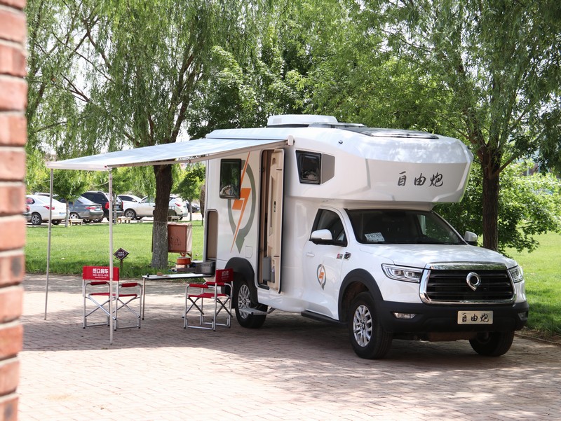 越野房車哪家好？四驅(qū)皮卡房車能滿足越野需求么？