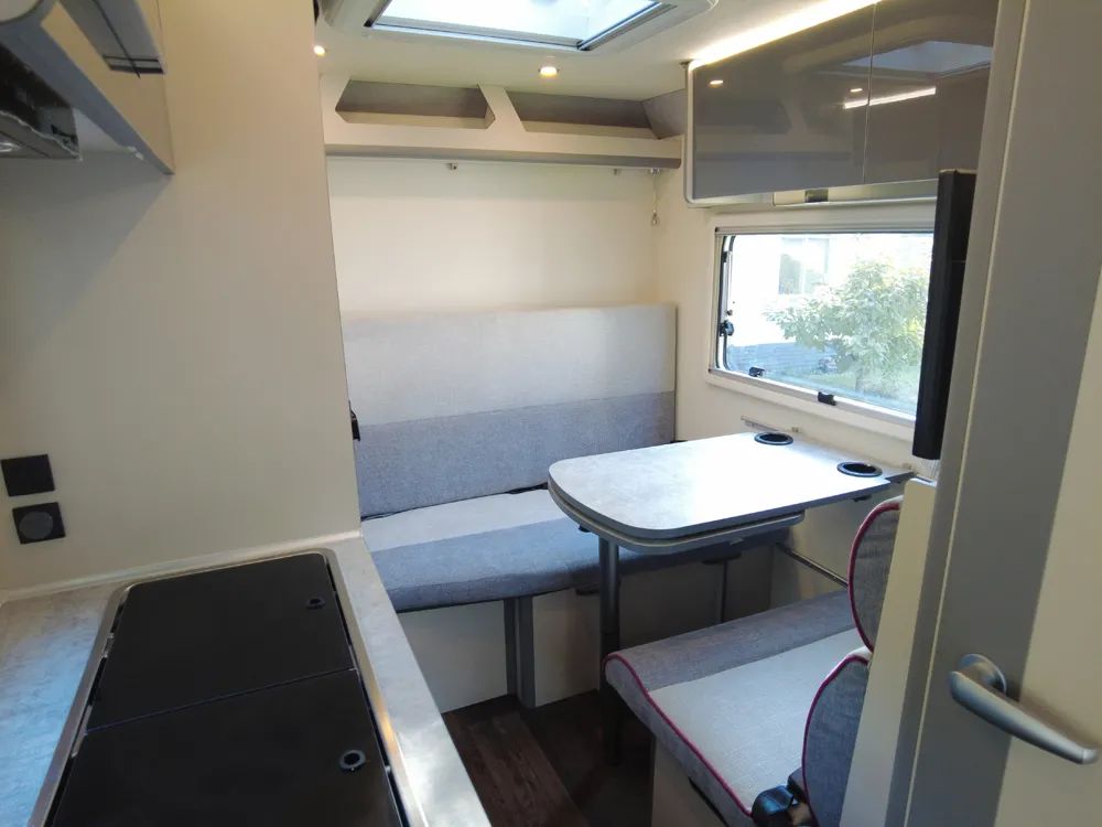 一輛多變的房車(chē)能帶來(lái)哪些意想不到的驚喜？