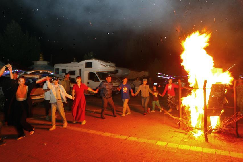 對酒當歌，人生幾何，要盡興就現(xiàn)在！