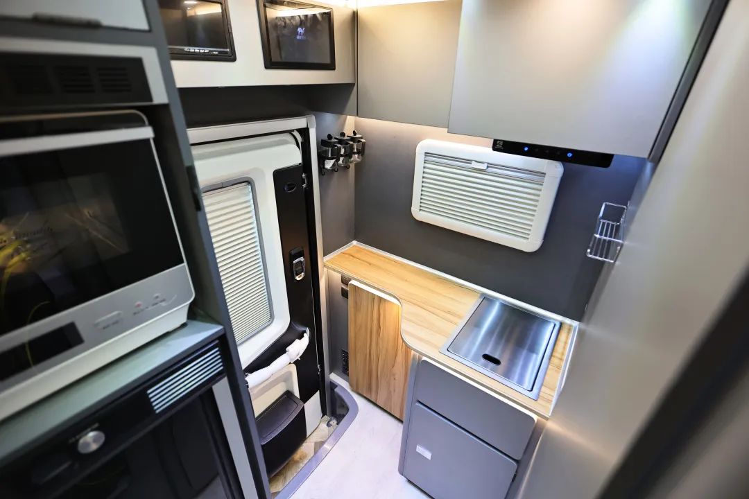 什么時(shí)候你最想擁有一臺(tái)房車？