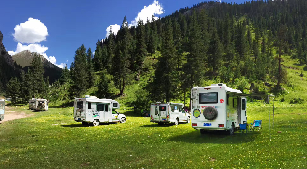 精致化露營“選手”，將吃住行融為一體，適合1~2人四季旅行