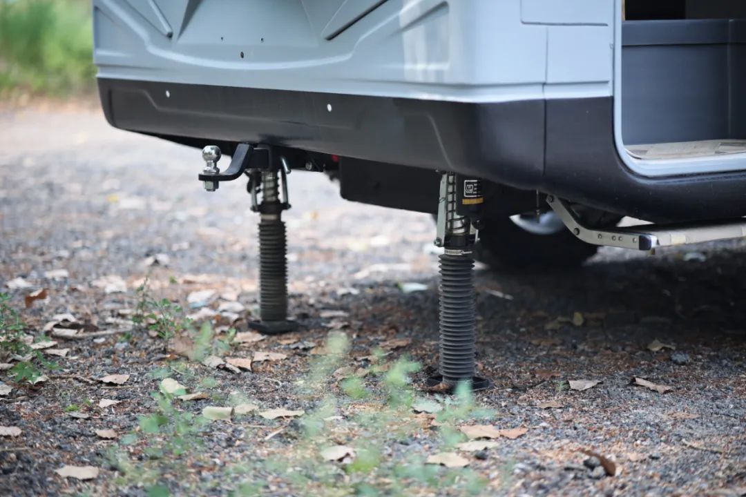 TOD智能四驅 全車越野套件，這是不是你理想的C型越野房車？