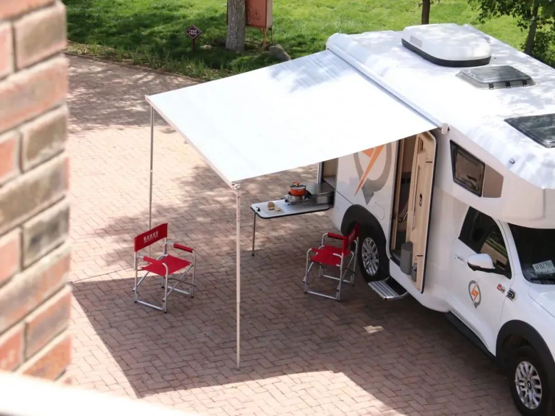 房車出行，做好這幾點(diǎn)你會(huì)更安全！