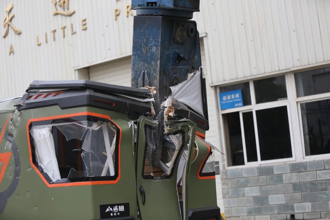 砸掉山海炮旅居車(chē)，覽眾房車(chē)究竟在搞什么？