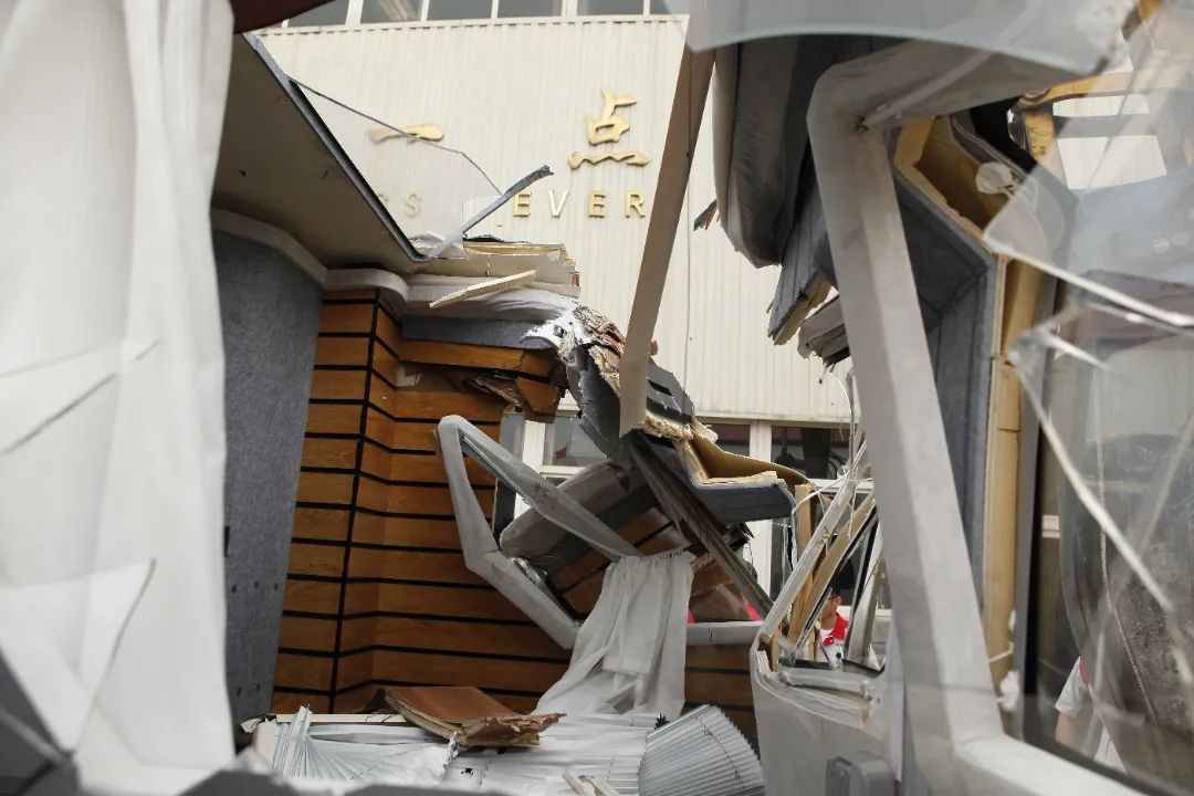 砸掉山海炮旅居車(chē)，覽眾房車(chē)究竟在搞什么？