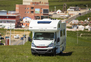 過幾天沈陽特?zé)狒[，這么多房車