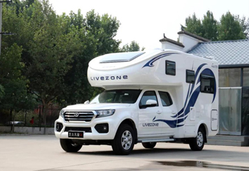 這款房車動力不錯，可以選擇