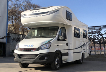 不用拓展可以有超大空間，這款房車做到了