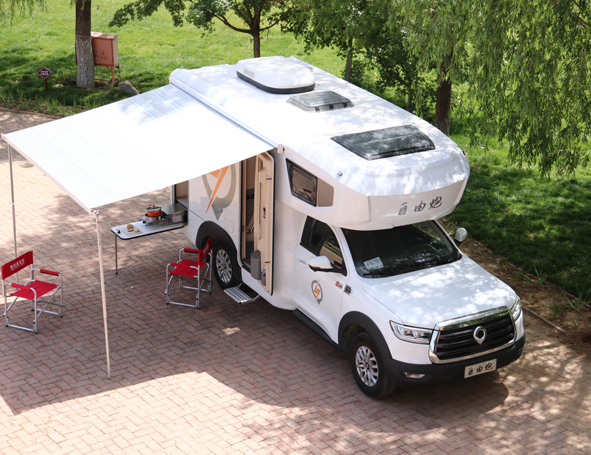 覽眾房車(chē)是國(guó)內(nèi)專(zhuān)業(yè)生產(chǎn)、銷(xiāo)售房車(chē)的企業(yè)